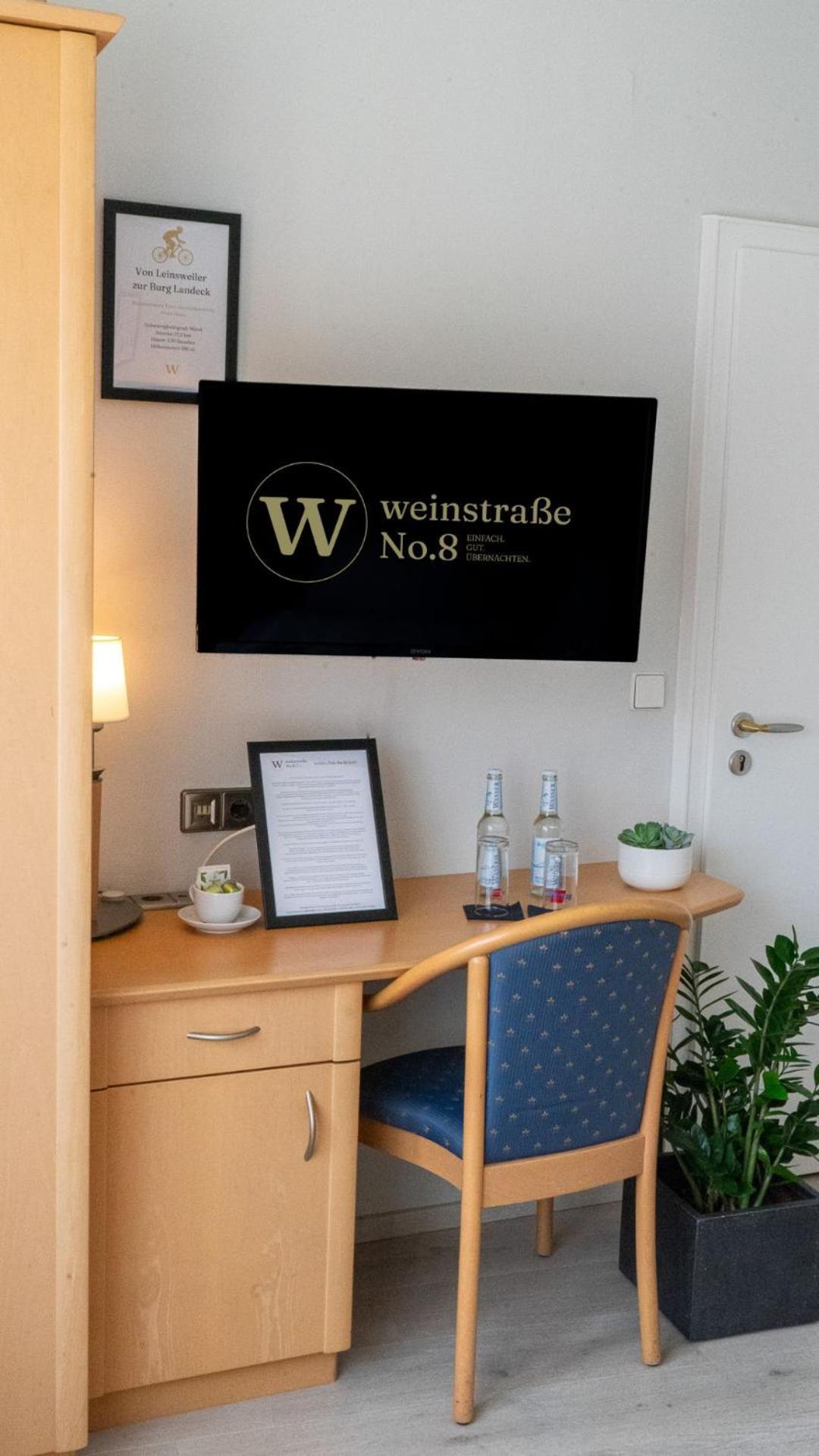 Weinstrasse No 8 "Einfach-Gut-Uebernachten" Leinsweiler Bagian luar foto